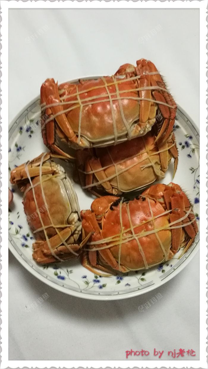 蒸好的螃蟹