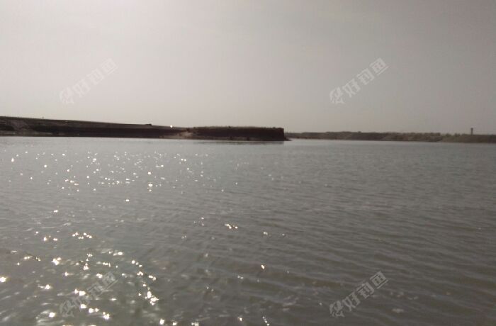 新疆库车县英大雅大桥下