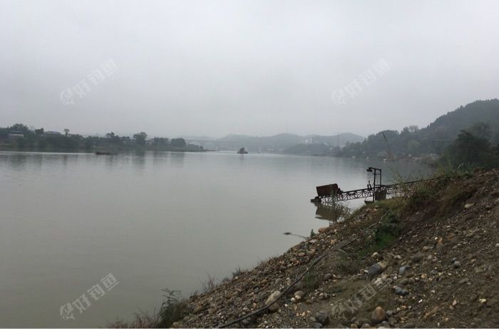 船山区桂花镇省道205旁