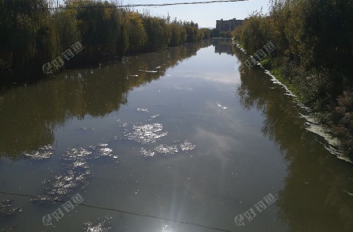 艺术家园小区旁边宝象河