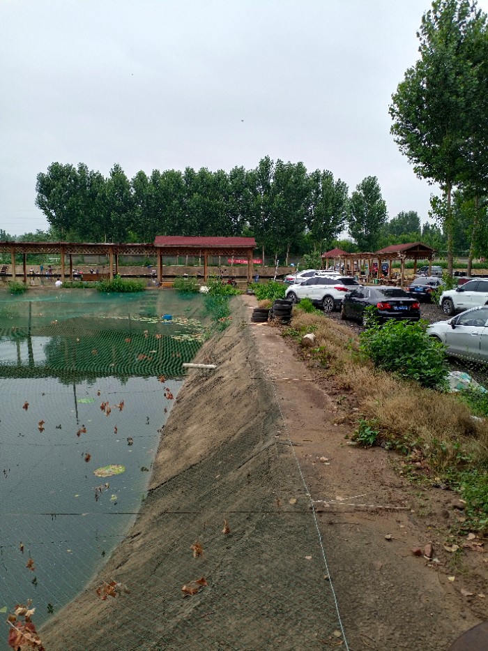 蓝天碧水路亚基地